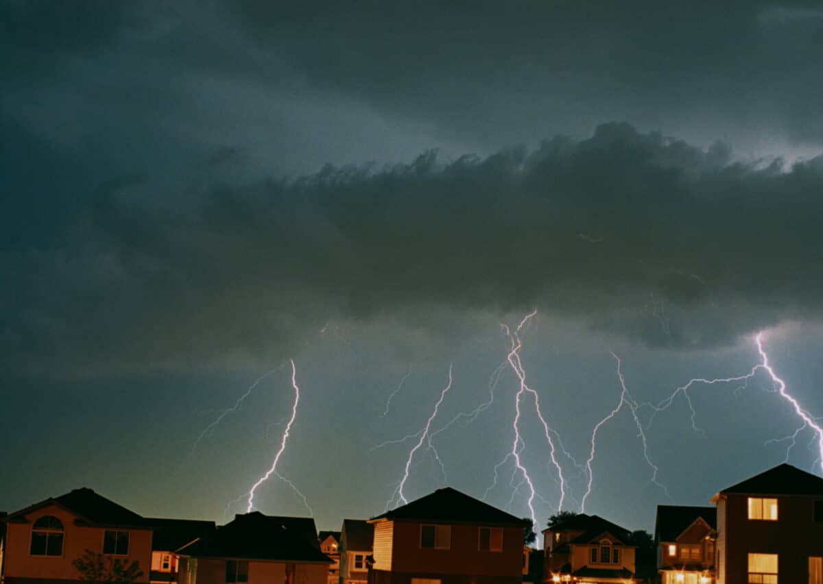 an example of a lightning storm presenting an emergency to be prepared for